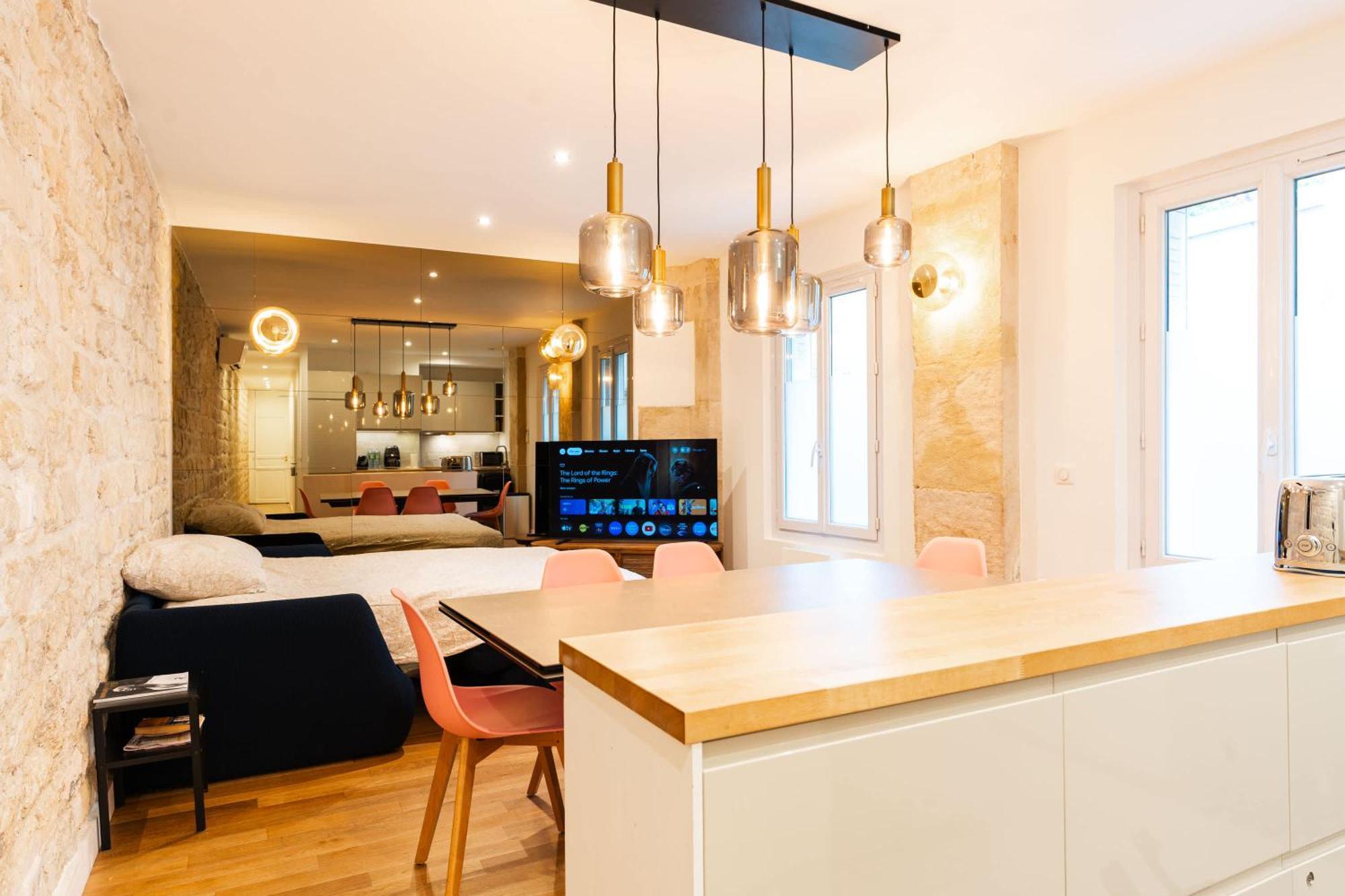 Loft 4 Bedroom Montmartre Pigalle Ac By Lcc Agency Paris Eksteriør billede